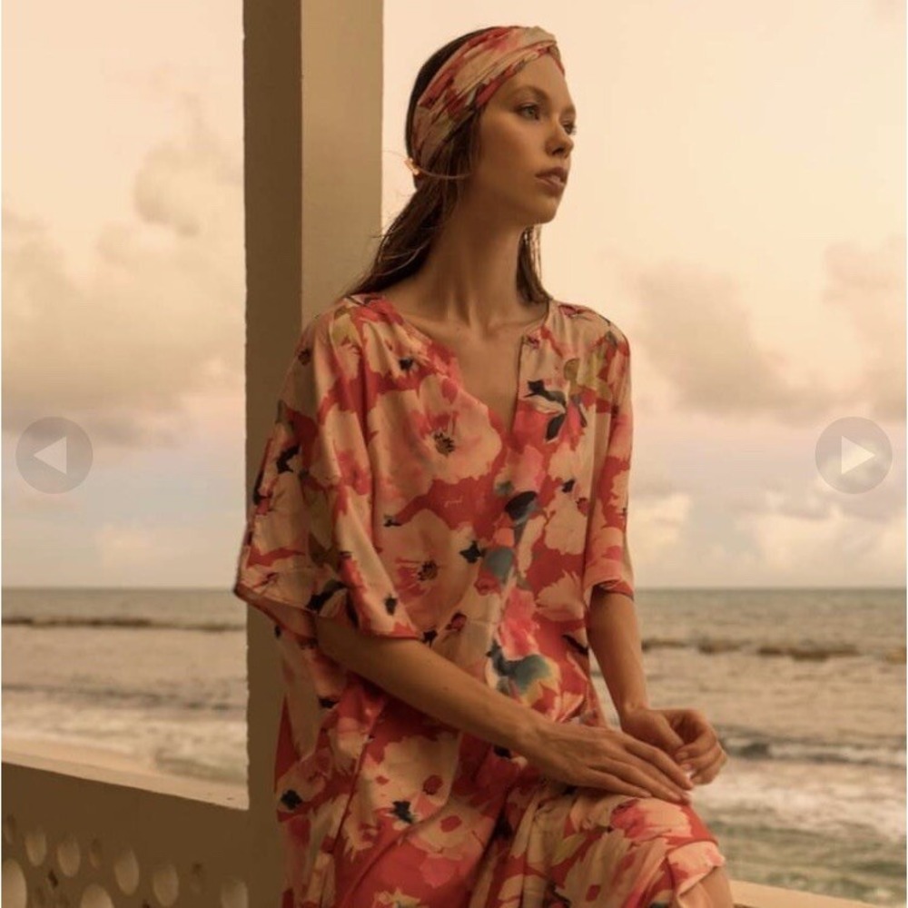 zingara Swimwear caftan One Size pink floral Cover Up V Neck